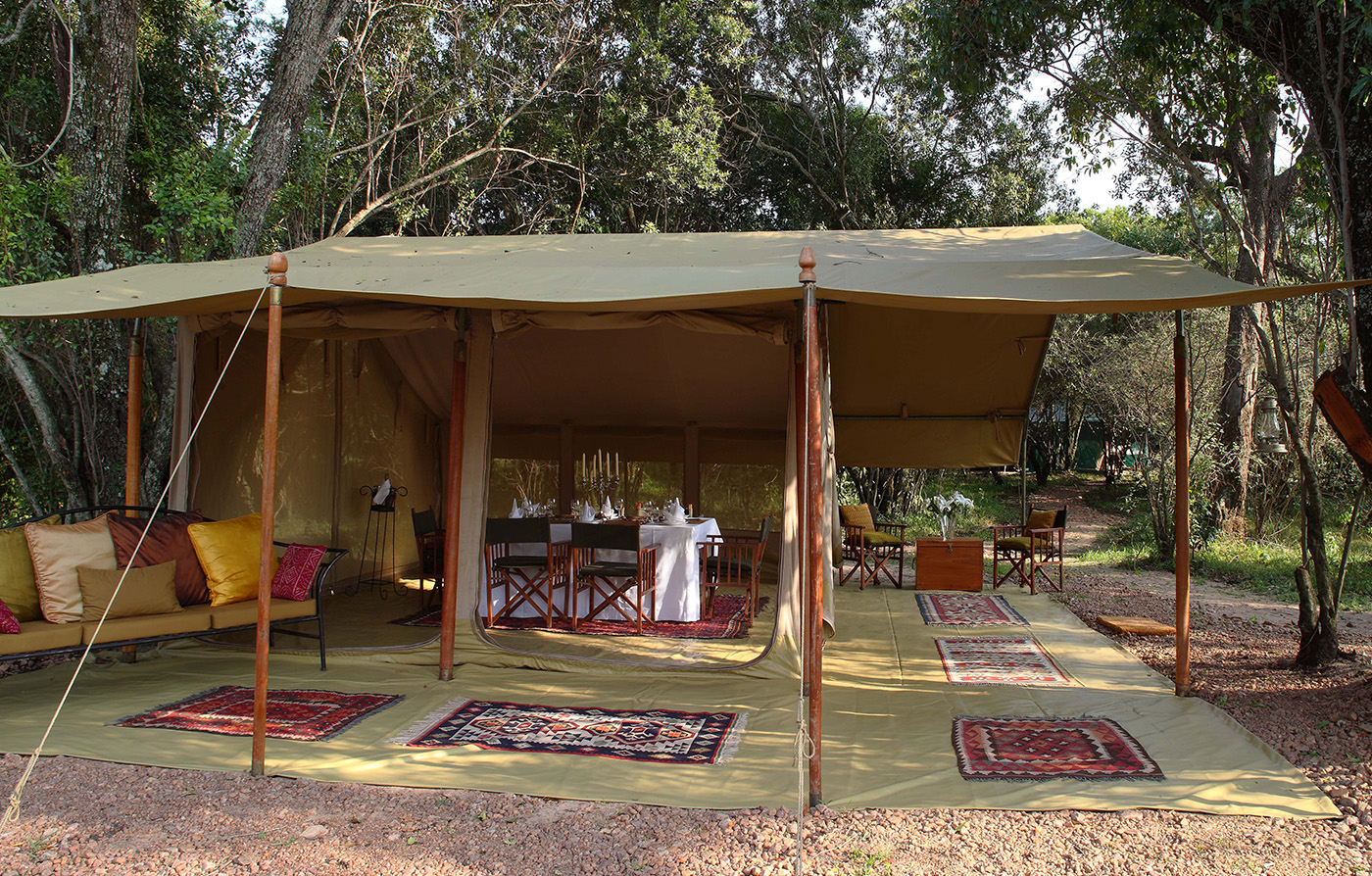 5ba7b5fcb828fc978a52db78_naibor_0008_Mess Tent